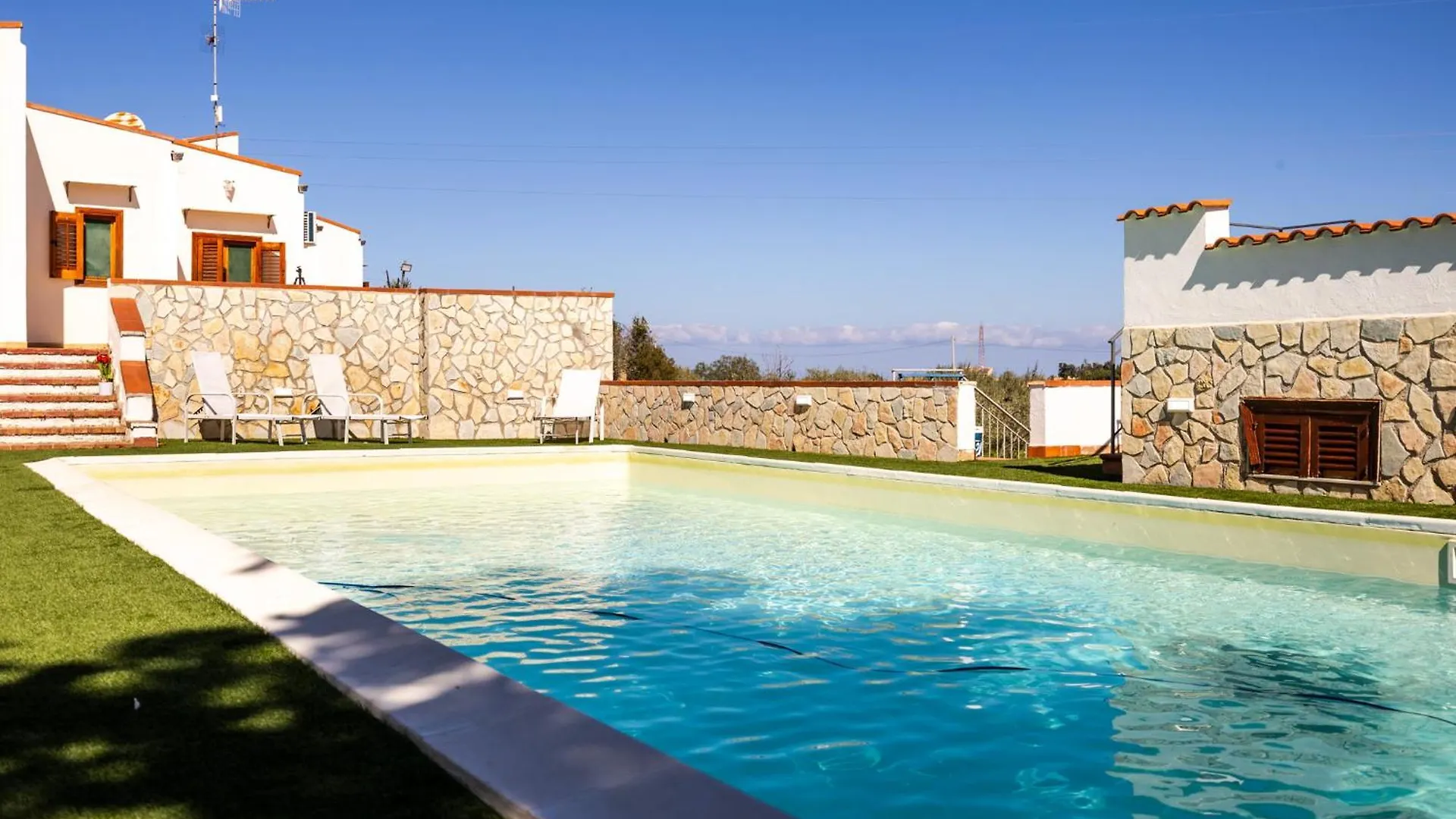 Villa Casty With Private Pool Trabia 0*,  Itálie